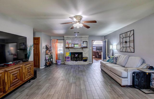 1909 Madden, Jacksonville, AR 72076