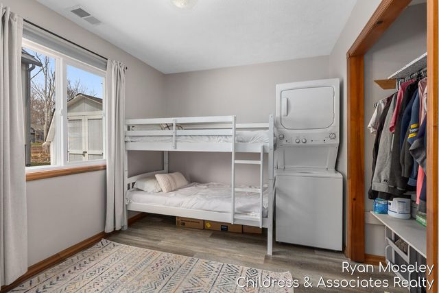 12720 Russell Drive, Wayland, MI 49348