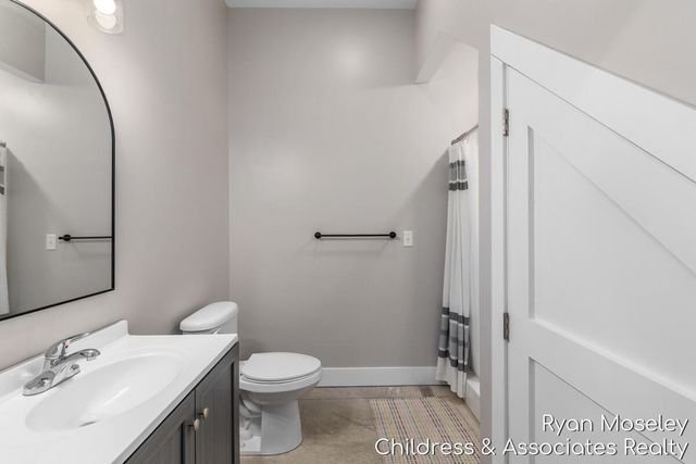 12720 Russell Drive, Wayland, MI 49348