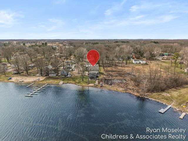 12720 Russell Drive, Wayland, MI 49348