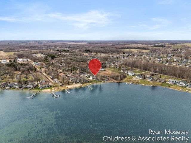 12720 Russell Drive, Wayland, MI 49348