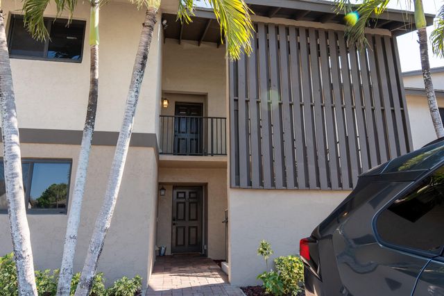 1665 Cabot Lane A3, Wellington, FL 33414