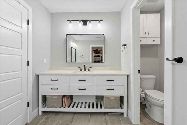 25 N LUNA LN, Columbia, MO 65201