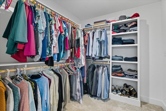 25 N LUNA LN, Columbia, MO 65201