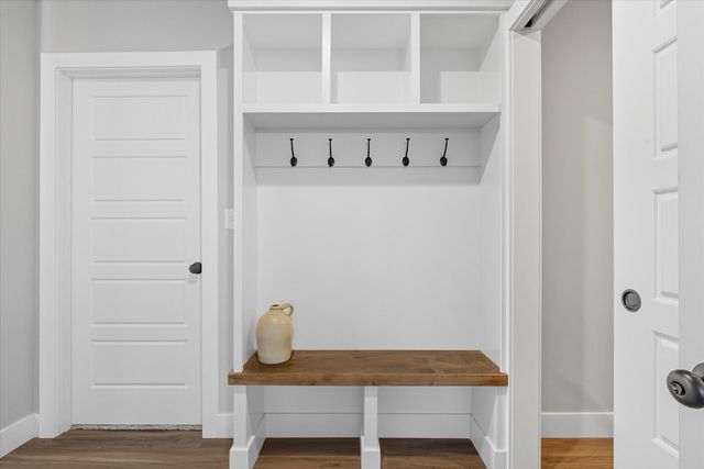 25 N LUNA LN, Columbia, MO 65201