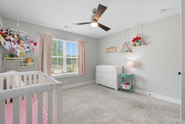 25 N LUNA LN, Columbia, MO 65201