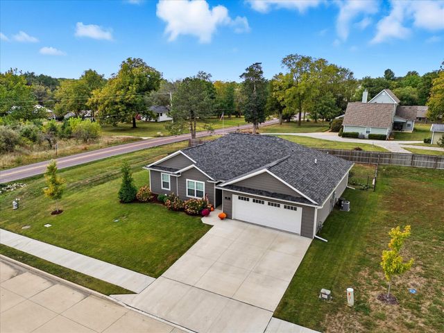 25 N LUNA LN, Columbia, MO 65201