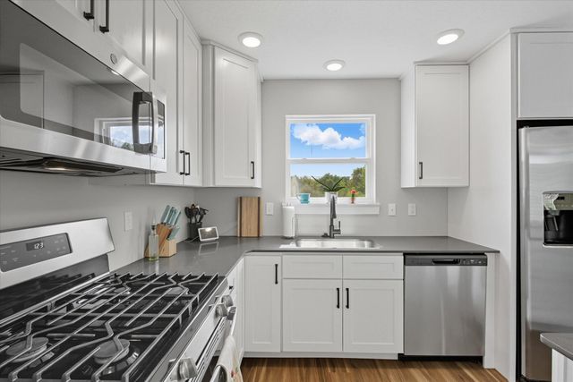 25 N LUNA LN, Columbia, MO 65201