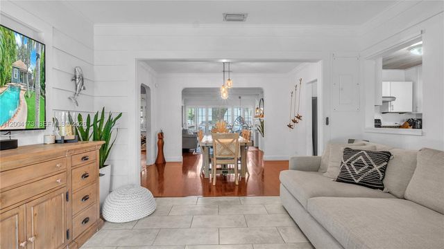 1313 NE 3rd St, Fort Lauderdale, FL 33301