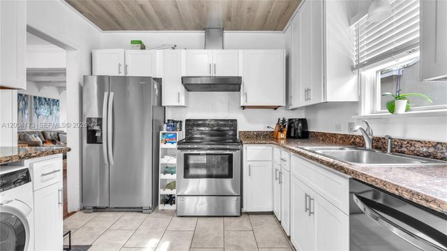 1313 NE 3rd St, Fort Lauderdale, FL 33301