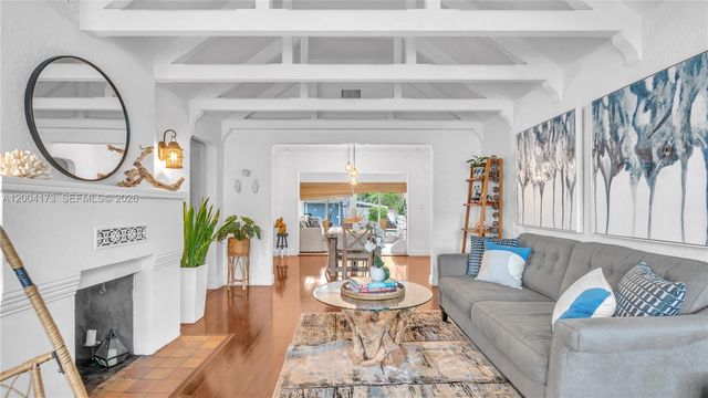 1313 NE 3rd St, Fort Lauderdale, FL 33301