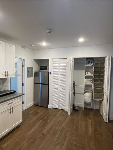 1313 NE 3rd St, Fort Lauderdale, FL 33301