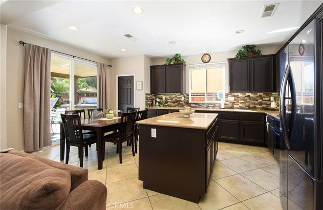 34466 Waltham Place, Winchester, CA 92596