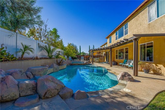 34466 Waltham Place, Winchester, CA 92596