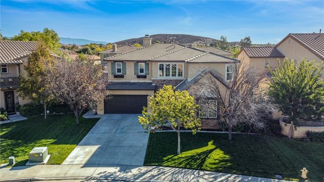 34466 Waltham Place, Winchester, CA 92596