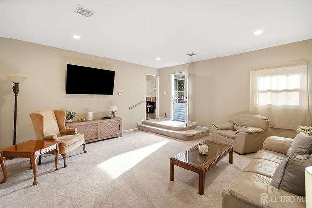171 Princeton Road, Parlin, NJ 08859