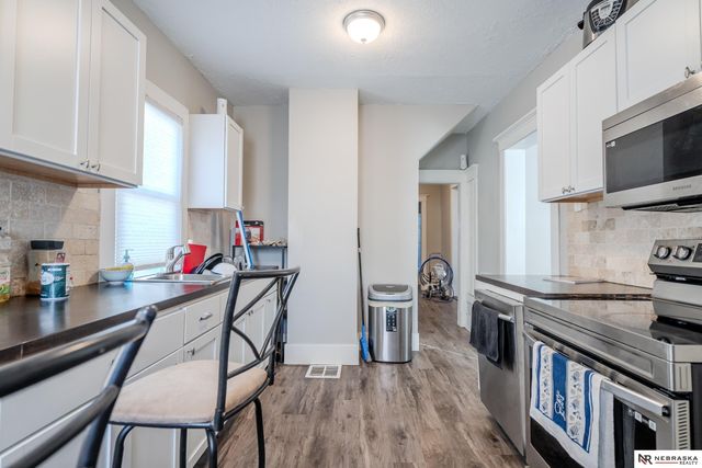 2119 Lothrop Street, Omaha, NE 68110