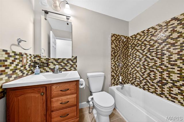 5418 Oakcrest Drive, Imperial, MO 63052