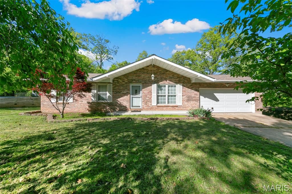 5418 Oakcrest Drive, Imperial, MO 63052