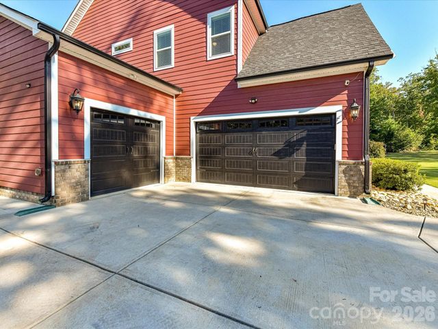 555 Shepherd Lane, Clover, SC 29710