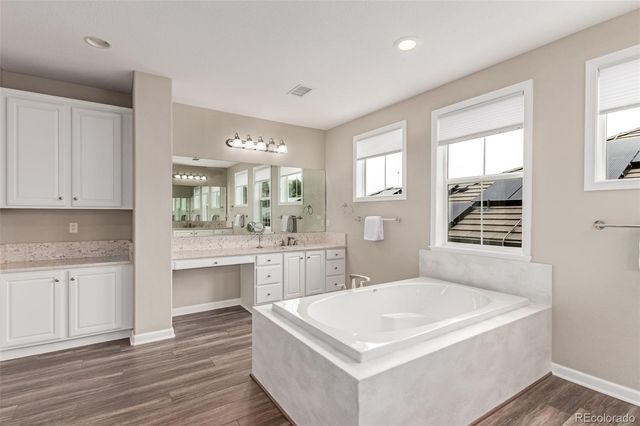 8993 Stonecrest Way, Highlands Ranch, CO 80129