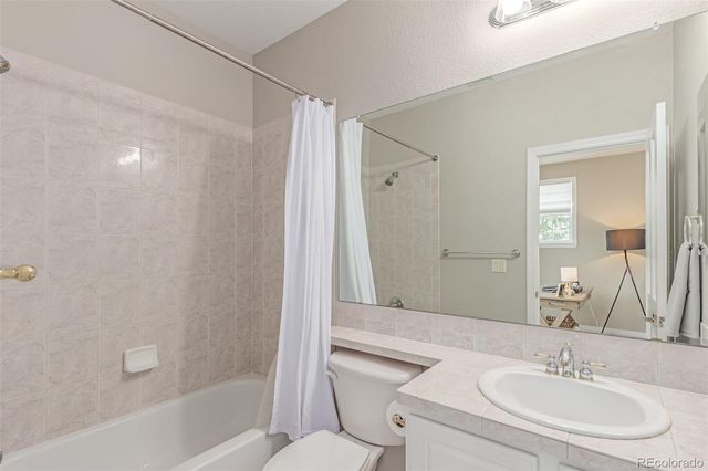 8993 Stonecrest Way, Highlands Ranch, CO 80129