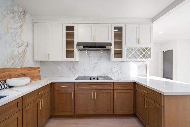 5401 J St, Sacramento, CA 95819