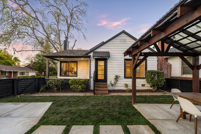 5401 J St, Sacramento, CA 95819