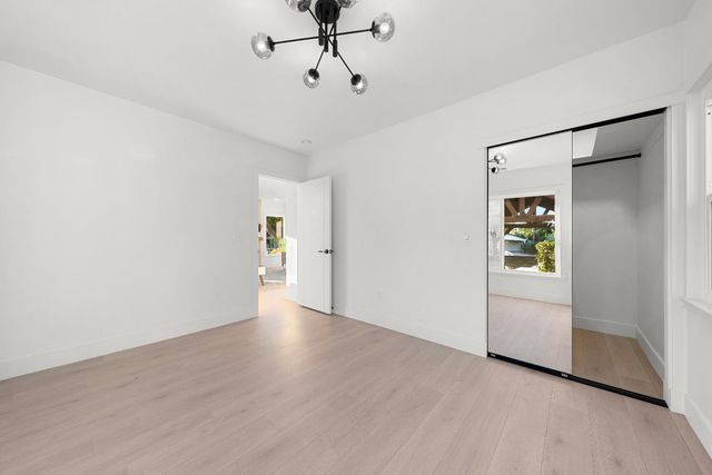 5401 J St, Sacramento, CA 95819