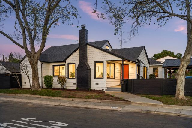 5401 J St, Sacramento, CA 95819