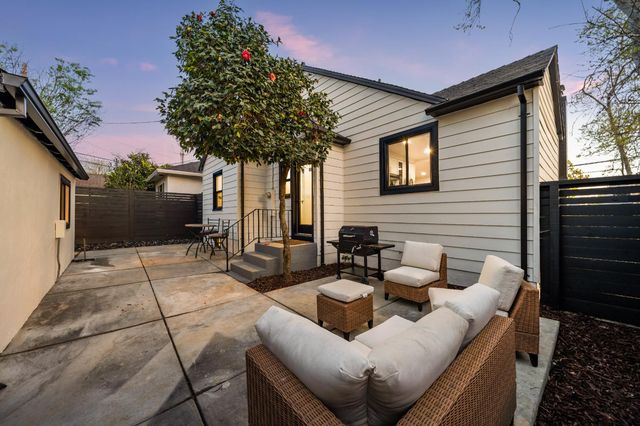 5401 J St, Sacramento, CA 95819