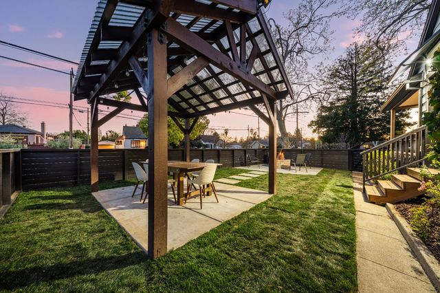 5401 J St, Sacramento, CA 95819