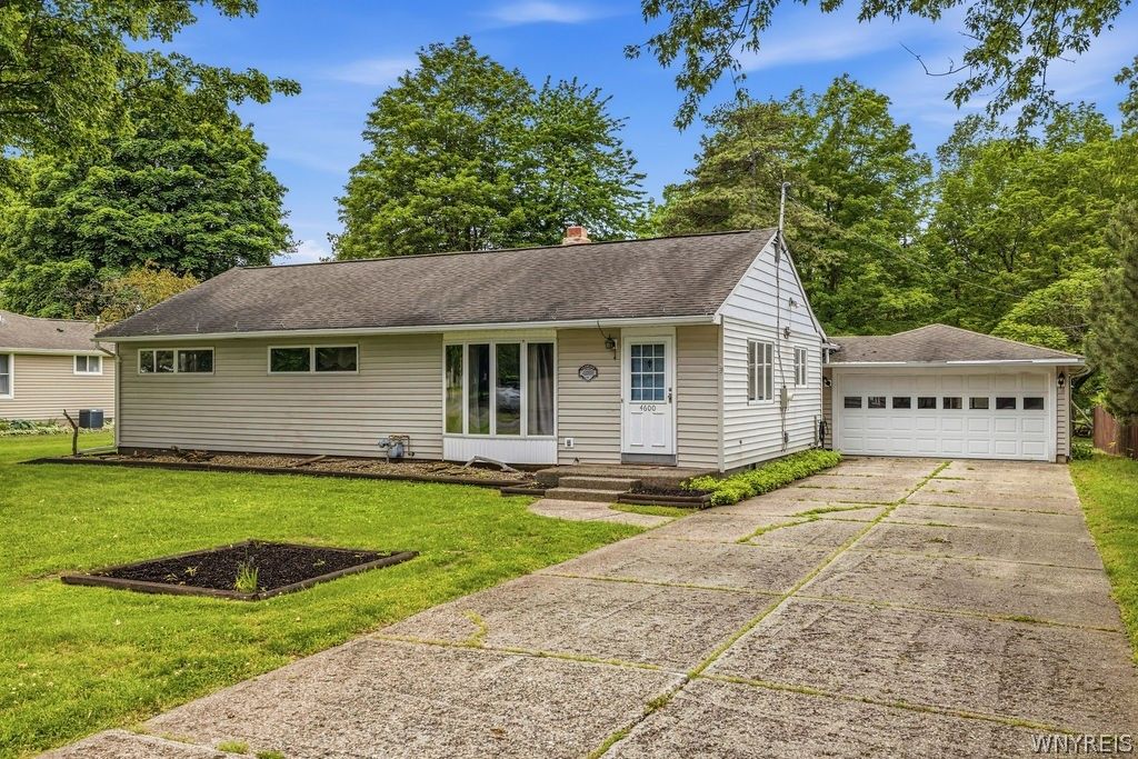 4600 Sawmill Road, Clarence, NY 14031