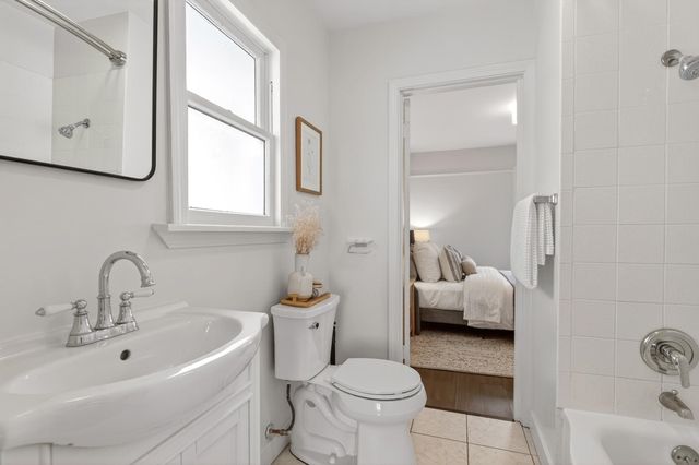 3006 3006 14Th Ave, Oakland, CA 94602