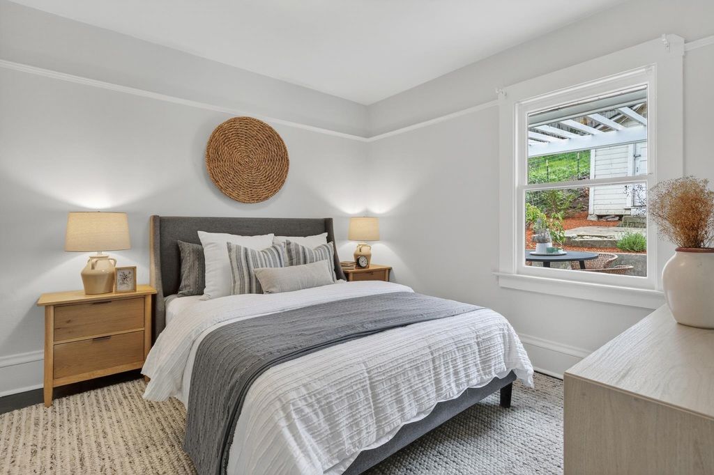 Image 34 of property listing at 3006 3006 14Th Ave, Oakland, CA 94602