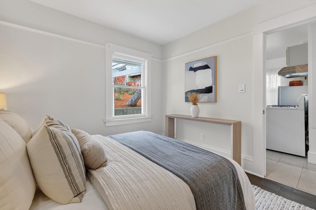 Image 36 of property listing at 3006 3006 14Th Ave, Oakland, CA 94602