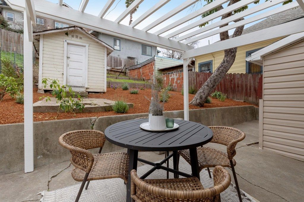 Image 38 of property listing at 3006 3006 14Th Ave, Oakland, CA 94602