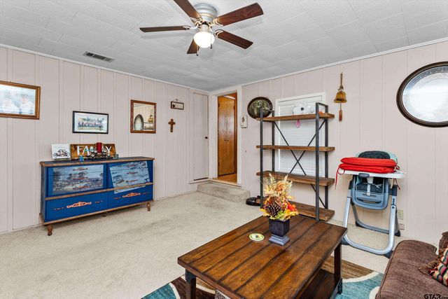 552 W State Highway 7, Crockett, TX 75835