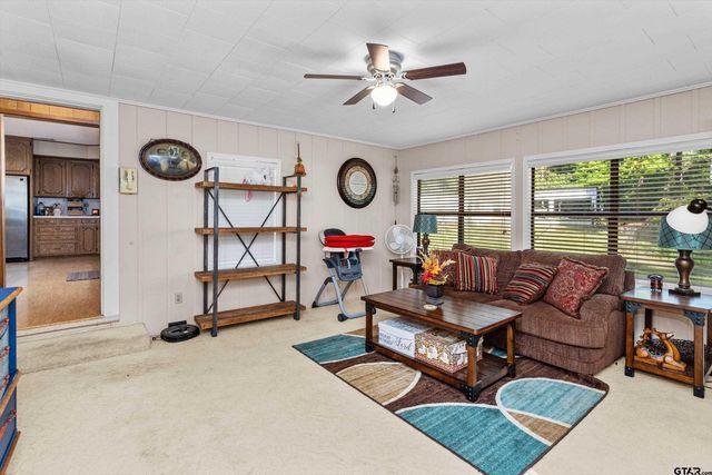 552 W State Highway 7, Crockett, TX 75835