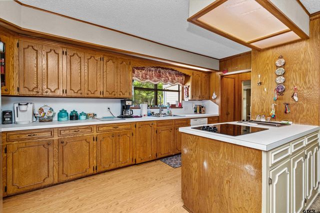 552 W State Highway 7, Crockett, TX 75835