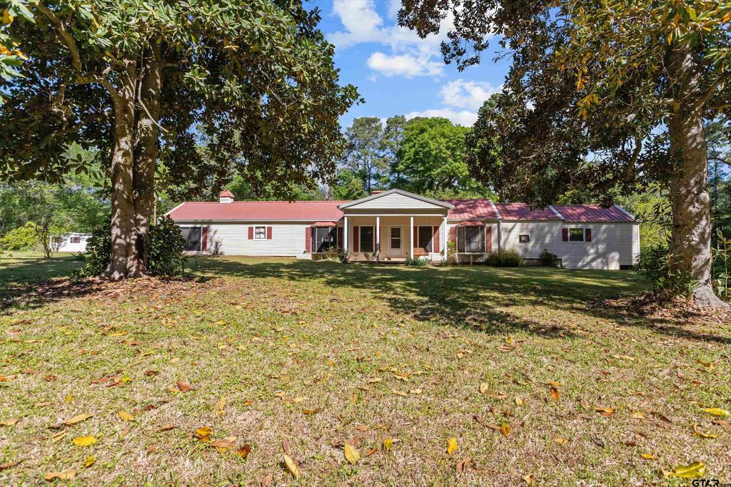 552 W State Highway 7, Crockett, TX 75835