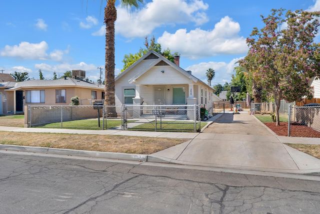 3825 E Mono Street, Fresno, CA 93702