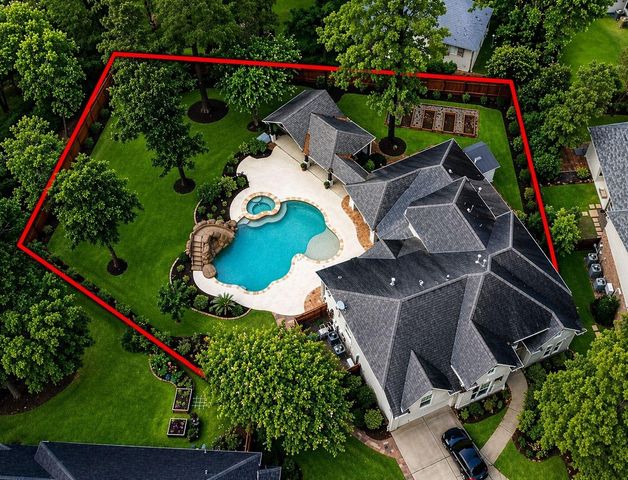 7 Birchwood Park Place, The Woodlands, TX 77382