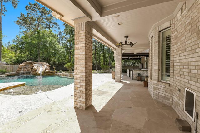 7 Birchwood Park Place, The Woodlands, TX 77382