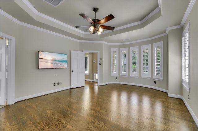 7 Birchwood Park Place, The Woodlands, TX 77382