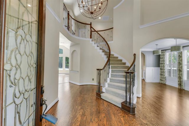 7 Birchwood Park Place, The Woodlands, TX 77382