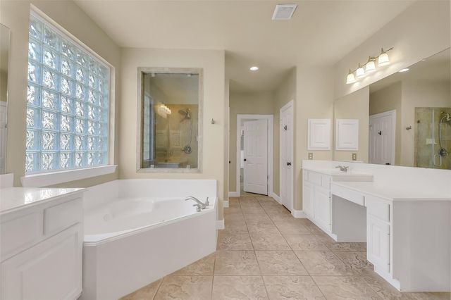 7 Birchwood Park Place, The Woodlands, TX 77382