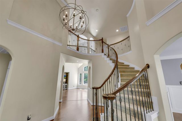 7 Birchwood Park Place, The Woodlands, TX 77382