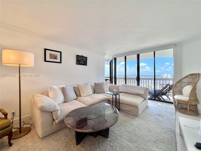1000 W Island Boulevard 3010, Aventura, FL 33160