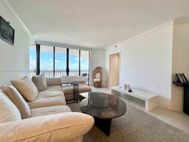 1000 W Island Boulevard 3010, Aventura, FL 33160
